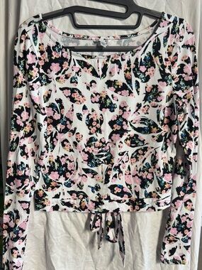 Guess Floral Long Sleeve Tie-Back Top in Pink, Black & White